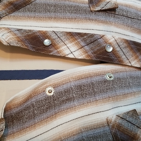 Rocking K Ranchwear - Picture 3 of 4